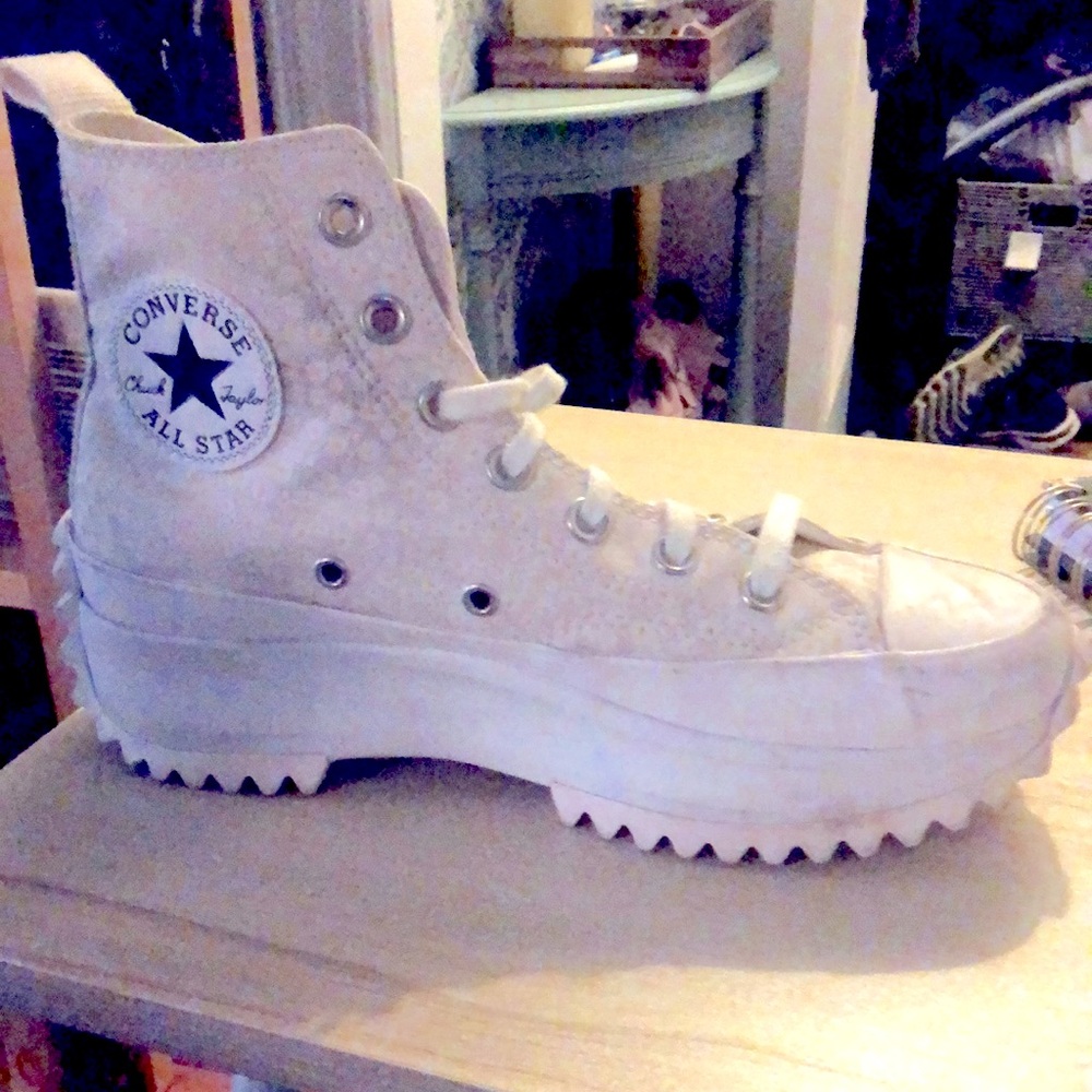 Converse - Daisy Print